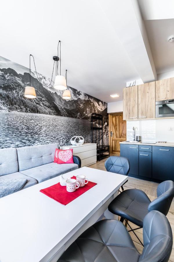 Aparthost Apartament Wyjatkowe 코스실리스코 외부 사진