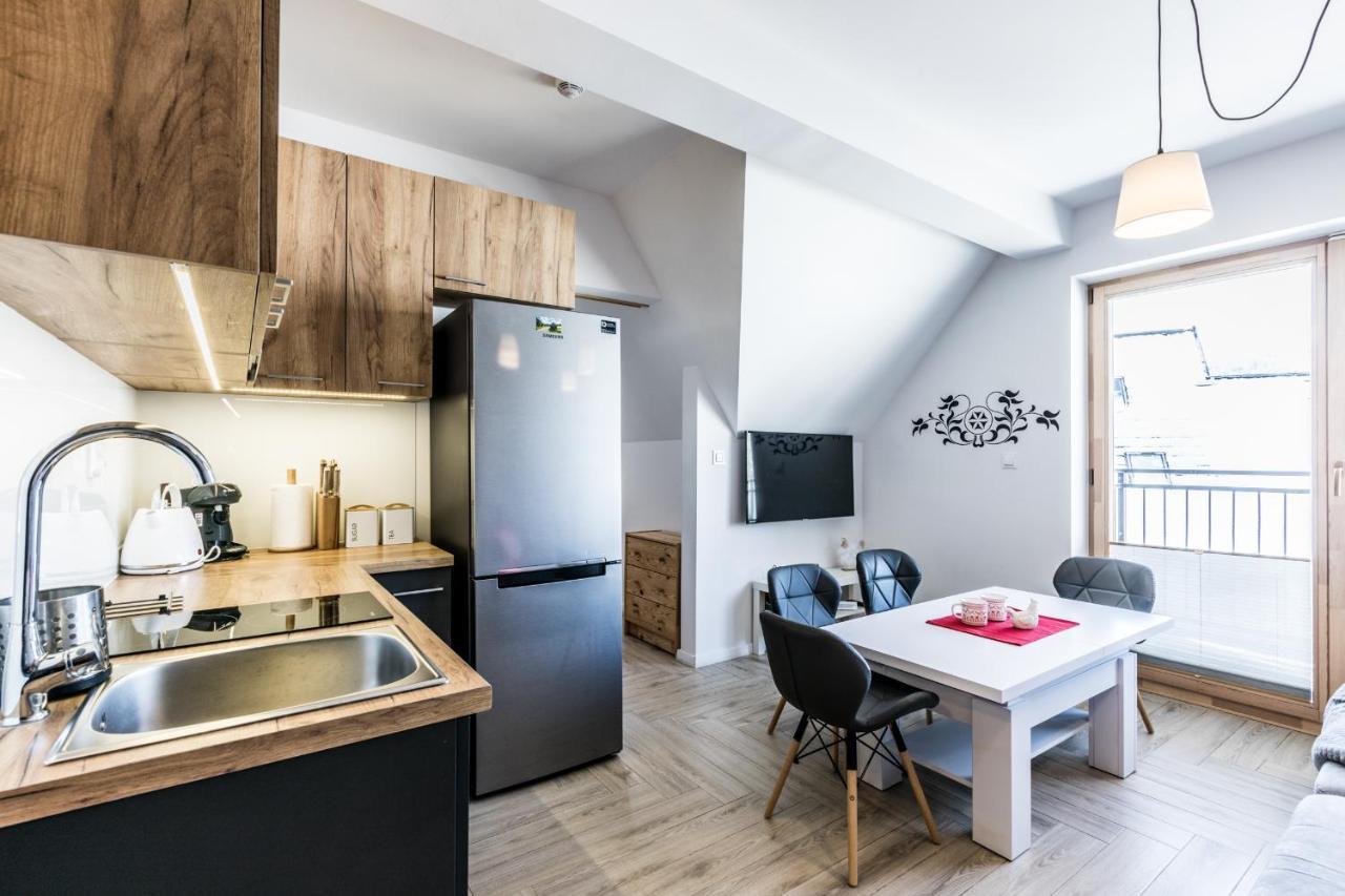 Aparthost Apartament Wyjatkowe 코스실리스코 외부 사진